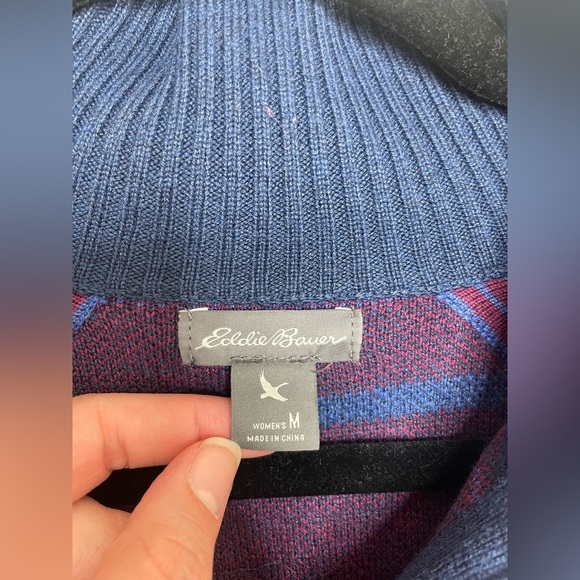 Eddie Bauer fair-isle inspired berry and navy blue quarter zip sweater | M - Picture 5 of 12